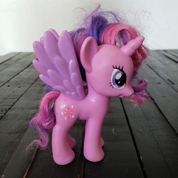 My Little Pony Twilight Sparkle Purple Unicorn Horse Plastic MLP Wings Pink Hair - Picture 1 of 10